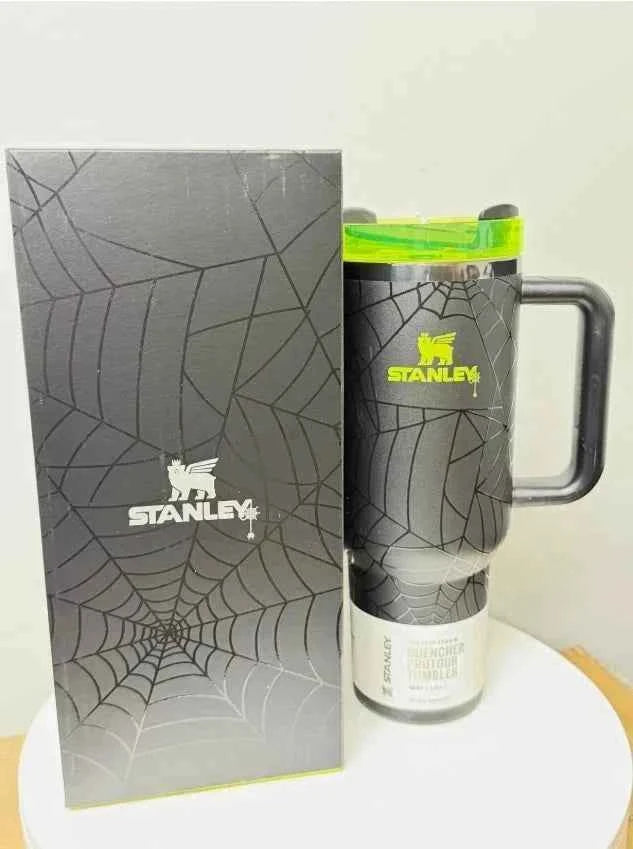 Stanley Halloween Web Glow H2.0 FlowState Tumbler 40oz Limited Edition New Free Shipping